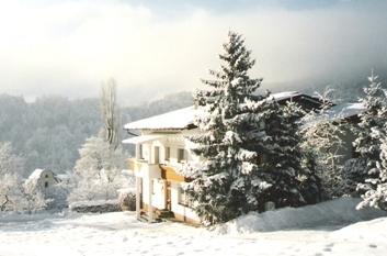Gastehaus Winkler Hotell Karres Exteriör bild